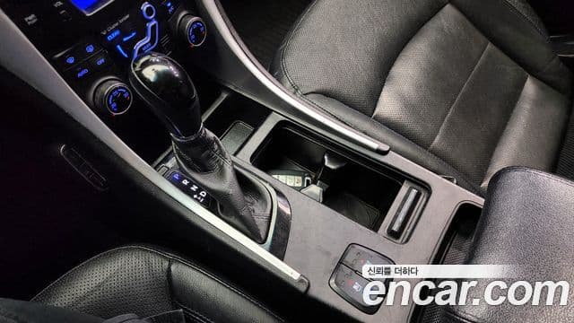 Hyundai Sonata гибрид Premier, 2012 9