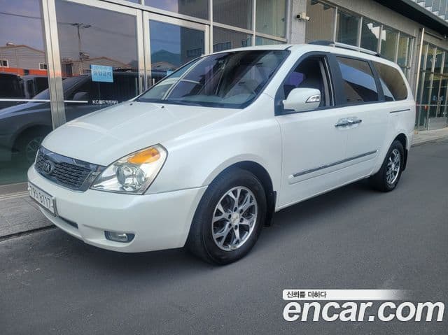 Kia Carnival R R Special, 2014 1