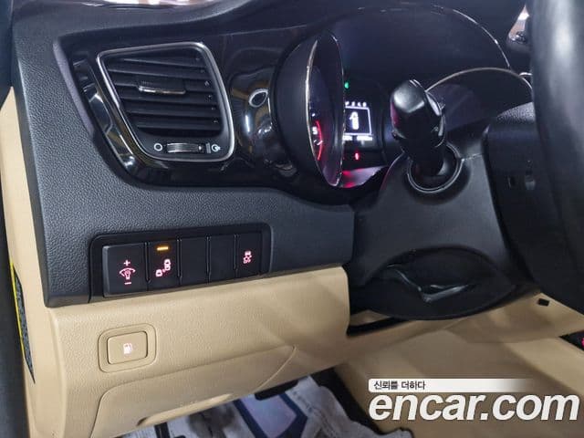Kia All New Carnival Prestige, 2018 12