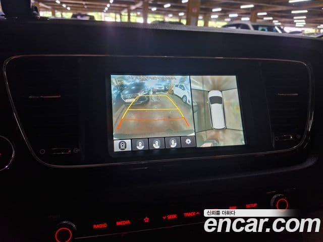 Kia All New Carnival Prestige, 2018 17