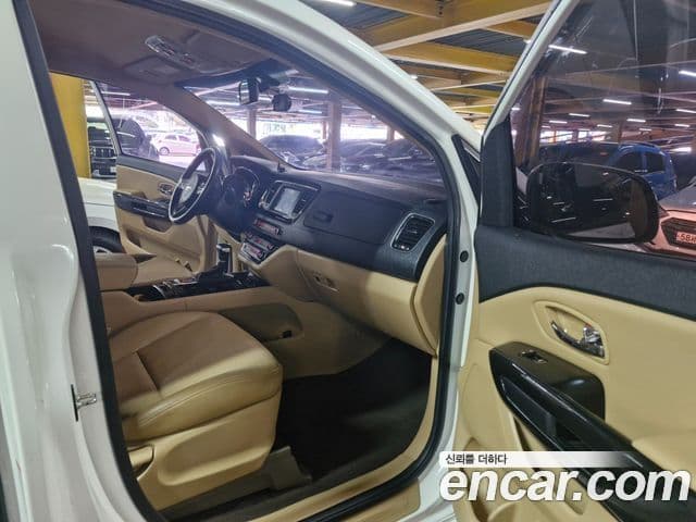 Kia All New Carnival Prestige, 2018 18