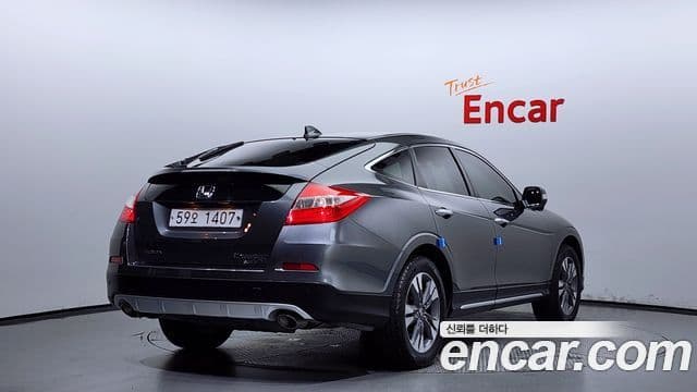 Honda 크로스투어 1세대, 2013 2