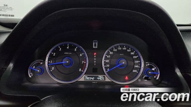 Honda 크로스투어 1세대, 2013 8