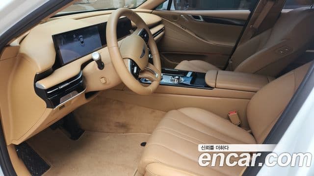 Genesis G80 (RG3) бензин 2.5 турбо AWD, 2025 10
