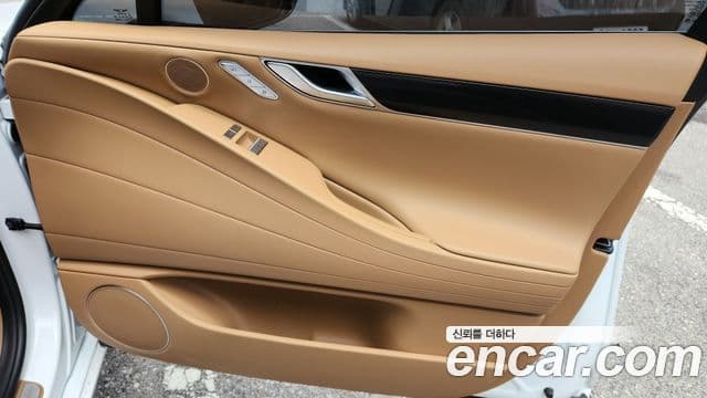 Genesis G80 (RG3) бензин 2.5 турбо AWD, 2025 11