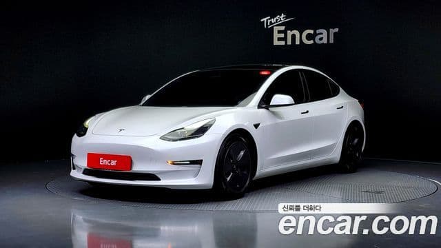 Tesla модель 3 Long Range, 2021 1