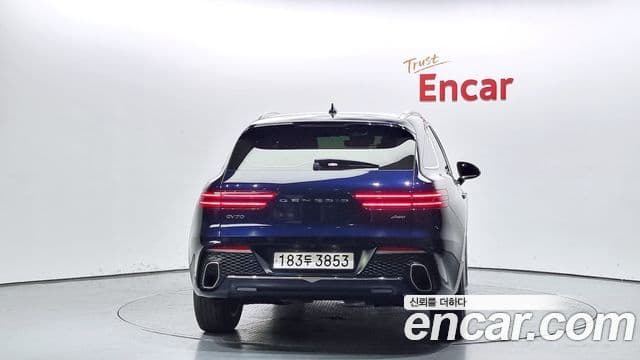 Genesis GV70, 2024 4