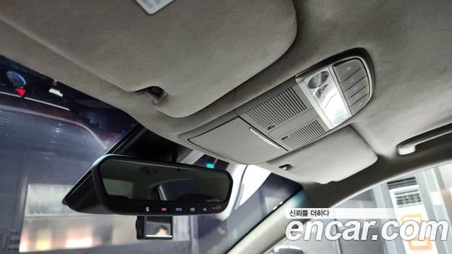 Genesis EQ900 Prestige, 2017 17