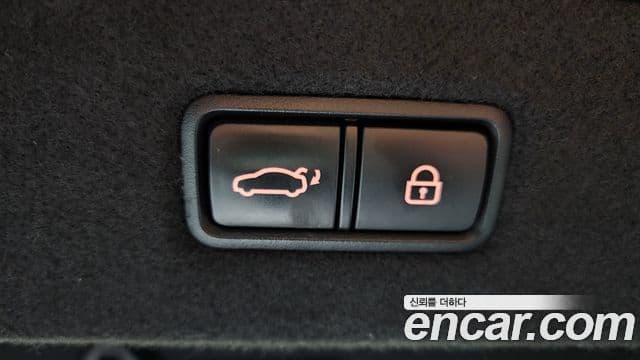 Genesis EQ900 Prestige, 2017 20