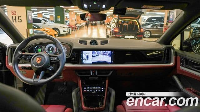 Porsche Cayenne (PO536) 3.0 E-гибрид купе, 2024 7