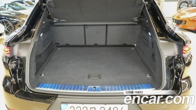 Porsche Cayenne (PO536) 3.0 E-гибрид купе, 2024 17