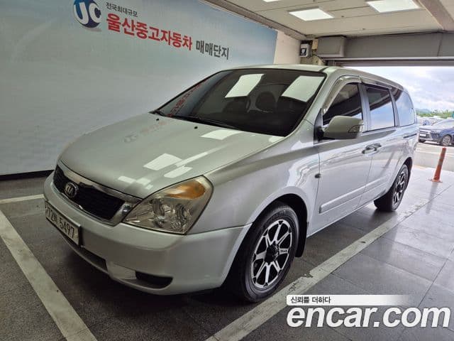 Kia Carnival R Grand Carnival GX, 2014 1