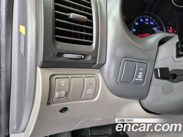 Kia Carnival R Grand Carnival GX, 2014 11