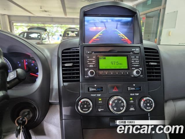 Kia Carnival R Grand Carnival GX, 2014 12
