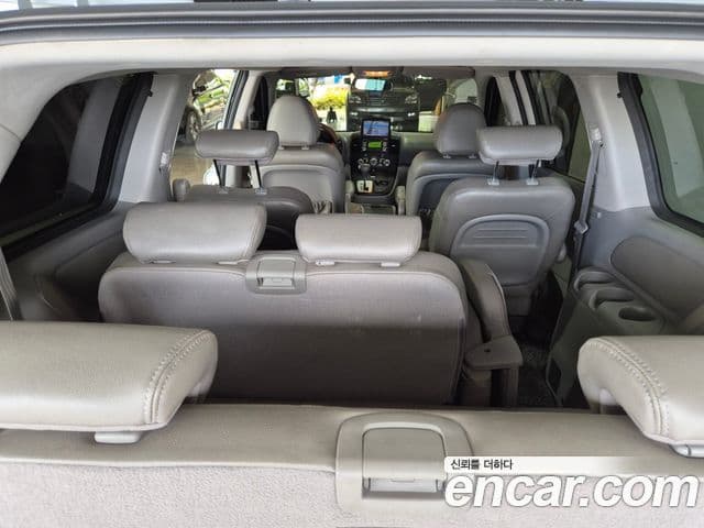 Kia Carnival R Grand Carnival GX, 2014 15