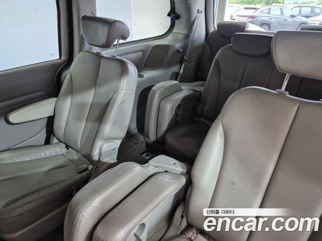 Kia Carnival R Grand Carnival GX, 2014 16