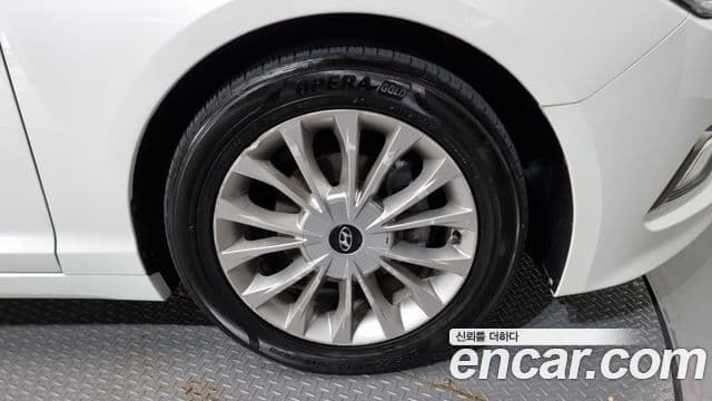 Hyundai LF Sonata 2.0 Smart, 2015 все фото