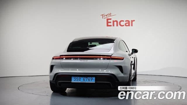 Porsche 타이칸 турбо S, 2025 4