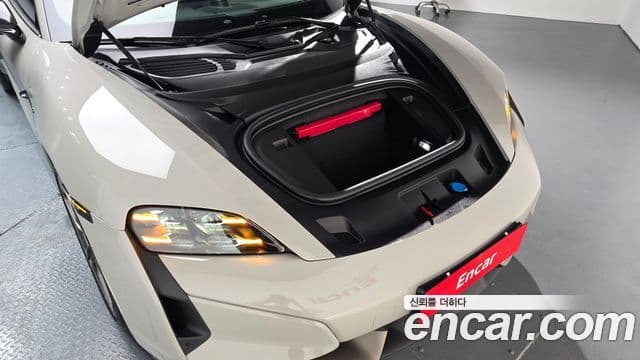 Porsche 타이칸 турбо S, 2025 6