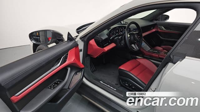 Porsche 타이칸 турбо S, 2025 11