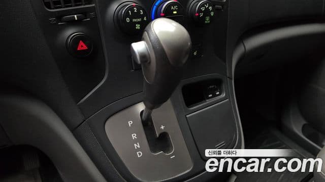 Hyundai Grand Starex CVX Deluxe, 2014 9