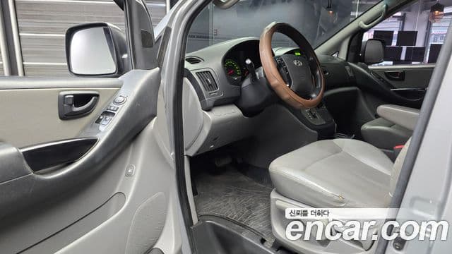 Hyundai Grand Starex CVX Deluxe, 2014 11