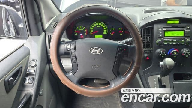 Hyundai Grand Starex CVX Deluxe, 2014 13