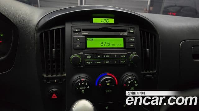 Hyundai Grand Starex CVX Deluxe, 2014 14