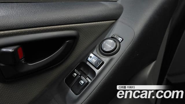 Hyundai Grand Starex CVX Deluxe, 2014 16