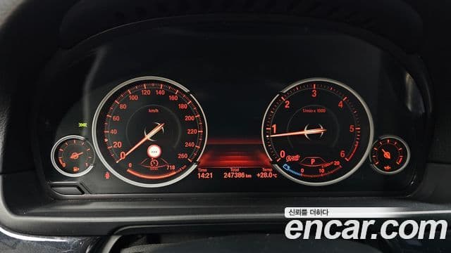 BMW 5시리즈 (F10) 520d xDrive M Aero Dynamic, 2016 8