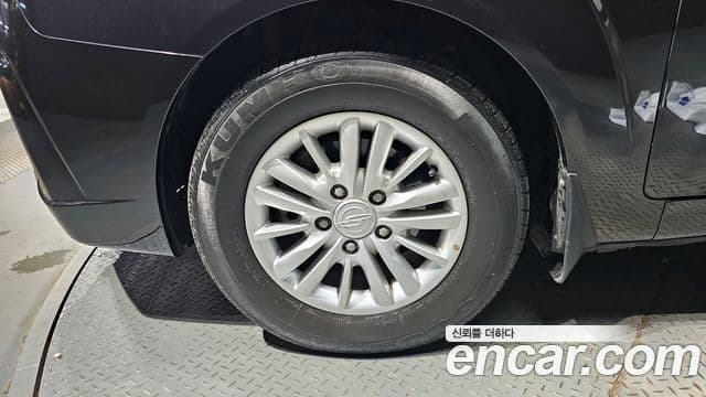 KG모빌리티(SsangYong) Korando 투리스모 4WD TX 9인승, 2019 все фото