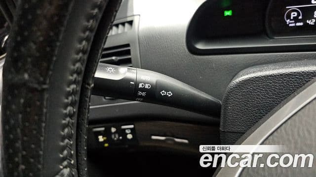 KG모빌리티(SsangYong) Korando 투리스모 4WD TX 9인승, 2019 17