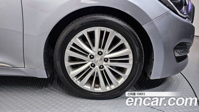 Hyundai Aslan Modern, 2015 все фото