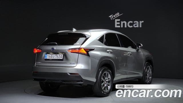 Lexus NX300h Supreme, 2017 2