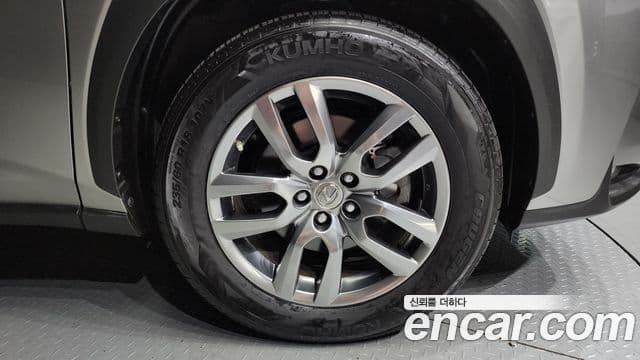 Lexus NX300h Supreme, 2017 все фото