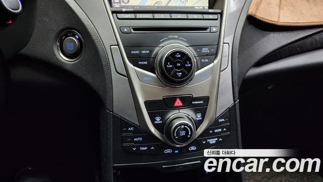 Hyundai Grandeur HG Modern, 2013 17