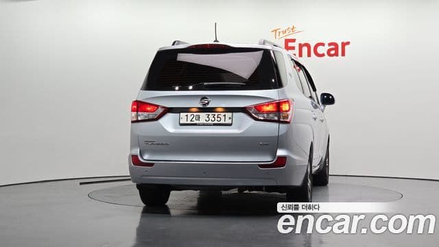 KG모빌리티(SsangYong) Korando 투리스모 4WD RT 9인승, 2015 4