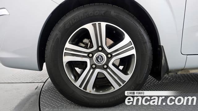 KG모빌리티(SsangYong) Korando 투리스모 4WD RT 9인승, 2015 все фото