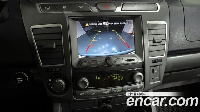 KG모빌리티(SsangYong) Korando 투리스모 4WD RT 9인승, 2015 15