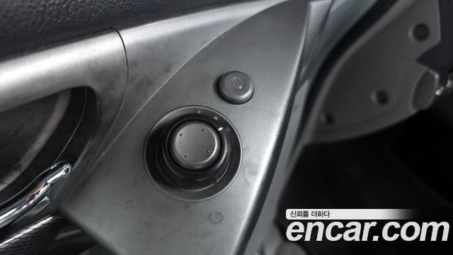 KG모빌리티(SsangYong) Korando 투리스모 4WD RT 9인승, 2015 18