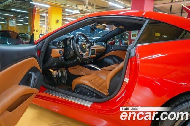 Ferrari 캘리포니아 T 3.9 V8, 2016 4