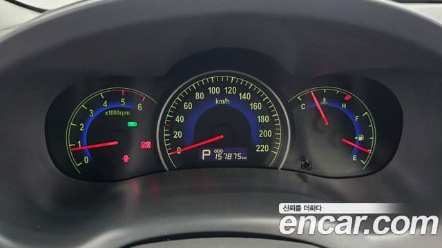 Kia Carnival R R Special, 2011 8