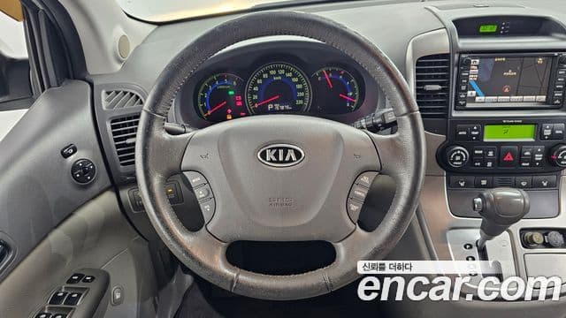 Kia Carnival R R Special, 2011 13