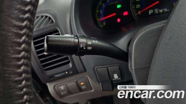 Kia Carnival R R Special, 2011 14