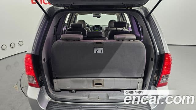 Kia Carnival R R Special, 2011 20