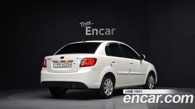 Kia Pride(новый кузов / новое поколение) 4DR 1.6 CVVT SLX, 2010 2