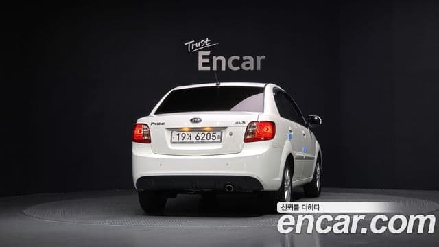 Kia Pride(новый кузов / новое поколение) 4DR 1.6 CVVT SLX, 2010 4