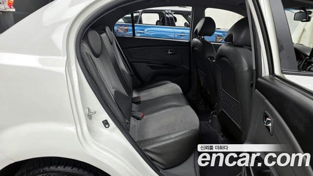 Kia Pride(новый кузов / новое поколение) 4DR 1.6 CVVT SLX, 2010 12