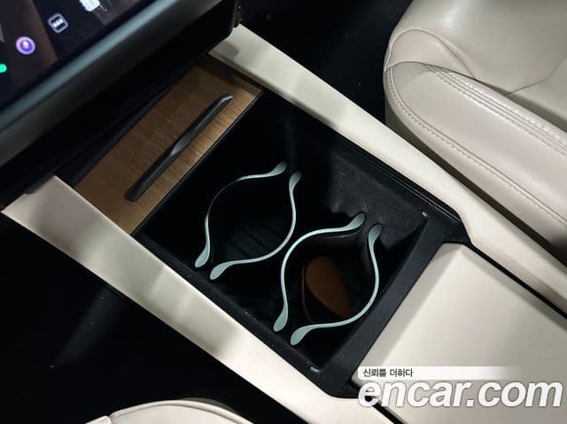 Tesla модель X Long Range, 2020 11