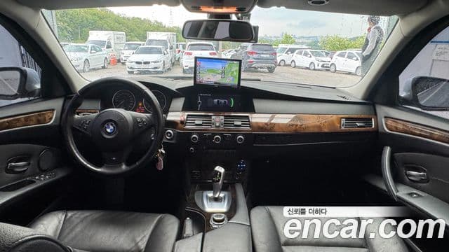 BMW 5시리즈 (E60) 528i седан SE, 2010 14